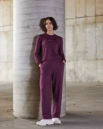 Conjunto Lia sem Fecho fitness feminino roxo com calça e casaco em Moletom MVS