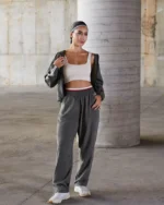 Conjunto Marlene fitness feminino cinza com calça e casaco em Cupro Like